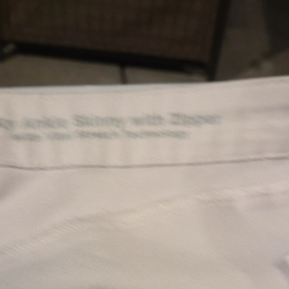 Laurie Felt Men's Relaxed White Jeans